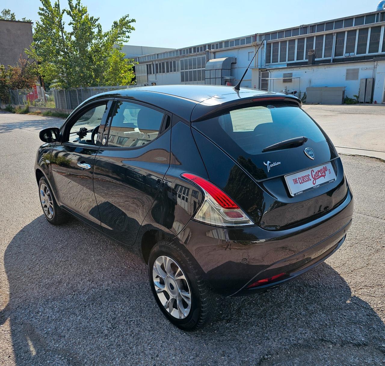 Lancia Ypsilon 0.9 TwinAir Metano Ecochic Gold