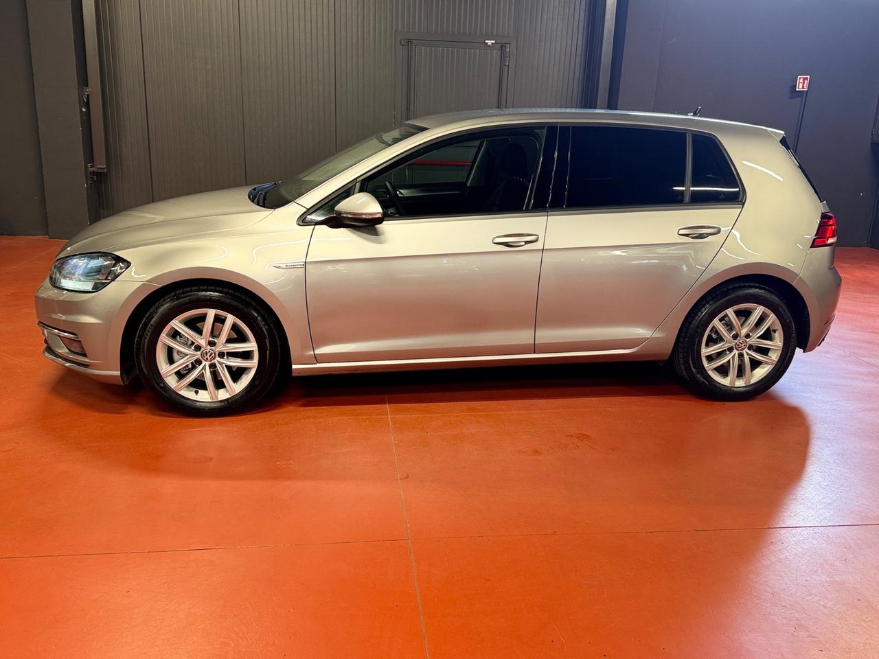 Volkswagen Golf 1.5 TGI DSG 5p. Business BlueMotion Technology