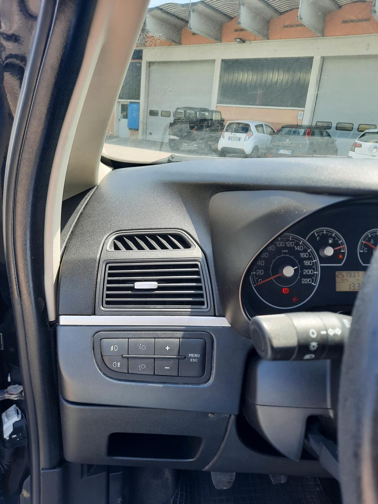 Fiat Punto Classic 1.2 5 porte OK NEOPATENTATI