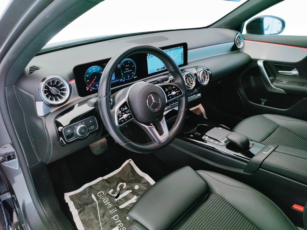 Mercedes-Benz Classe A - W177 2018 - A 180 d Sport auto