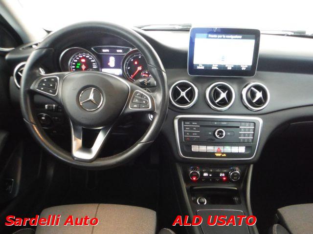 MERCEDES-BENZ GLA 180 d Automatic Business.