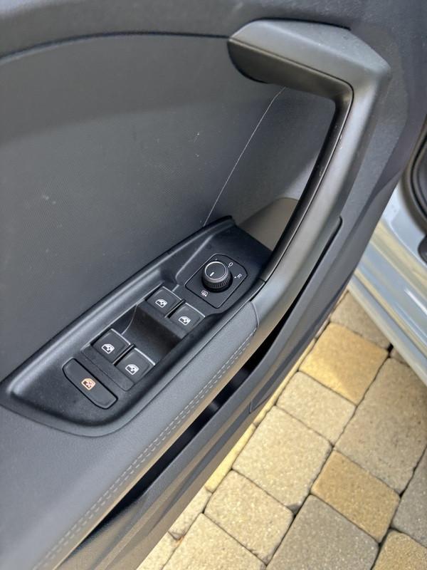 Audi A1 Sportback 30 1.0 tfsi S Line Edition 116cv s-tronic LED-PHONE APPS-17"