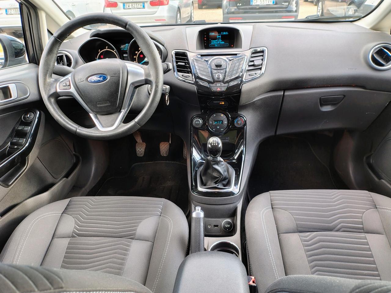 Ford Fiesta 1.5 TDCi 75CV 5 porte Titanium