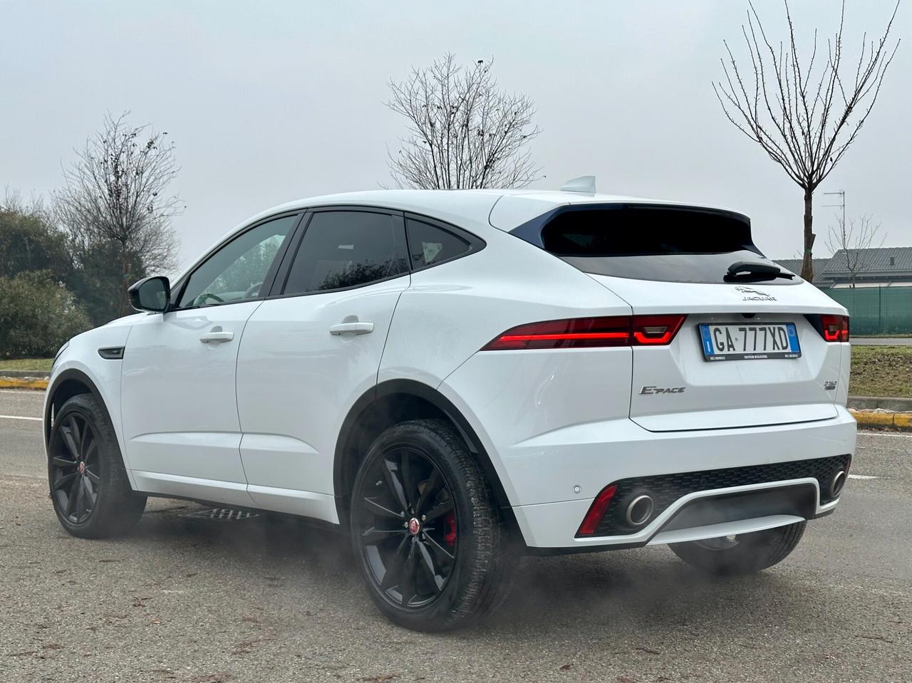 Jaguar E-Pace 2.0D 150 CV AWD aut. R-Dynamic S