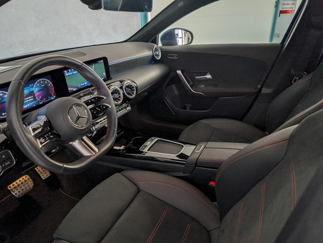 Mercedes-Benz A 180 180 Automatic Premium AMG Line