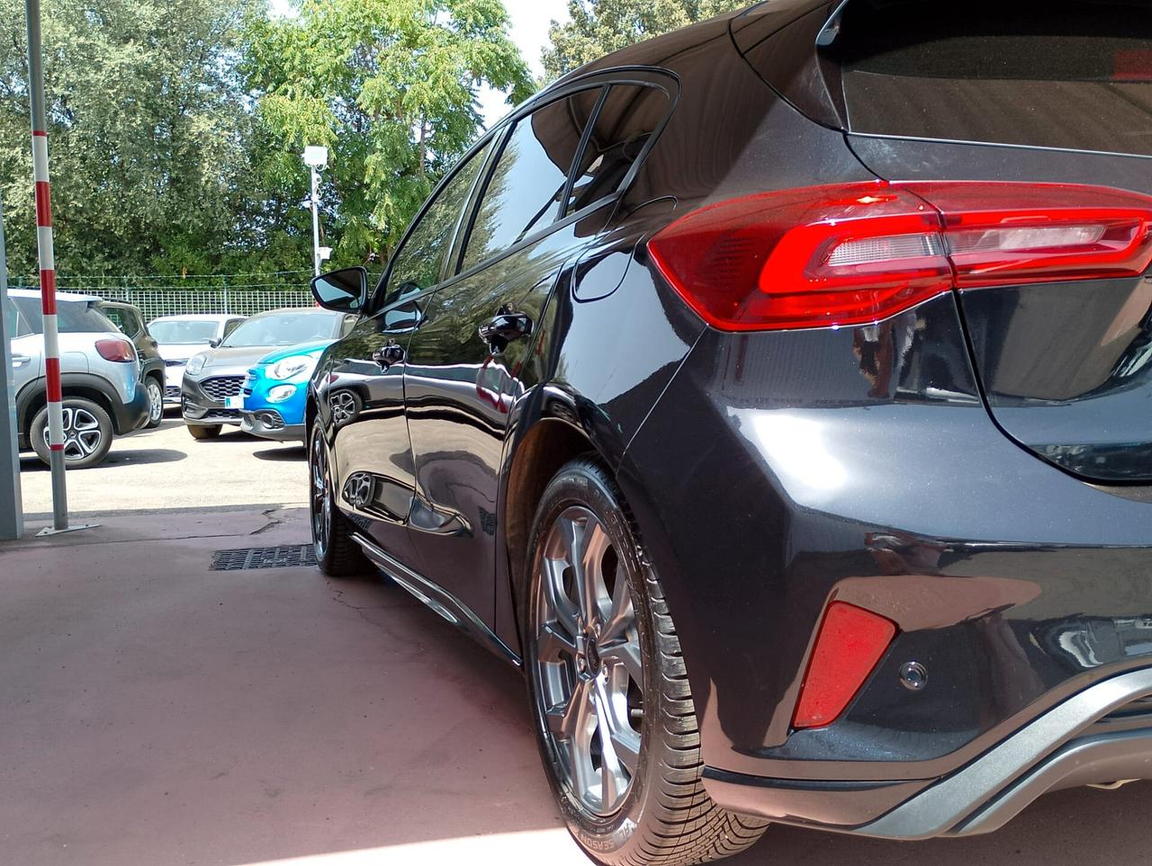 Ford Focus 1.0 EcoBoost Hybrid 155 CV Powershift 5p. ST-Line