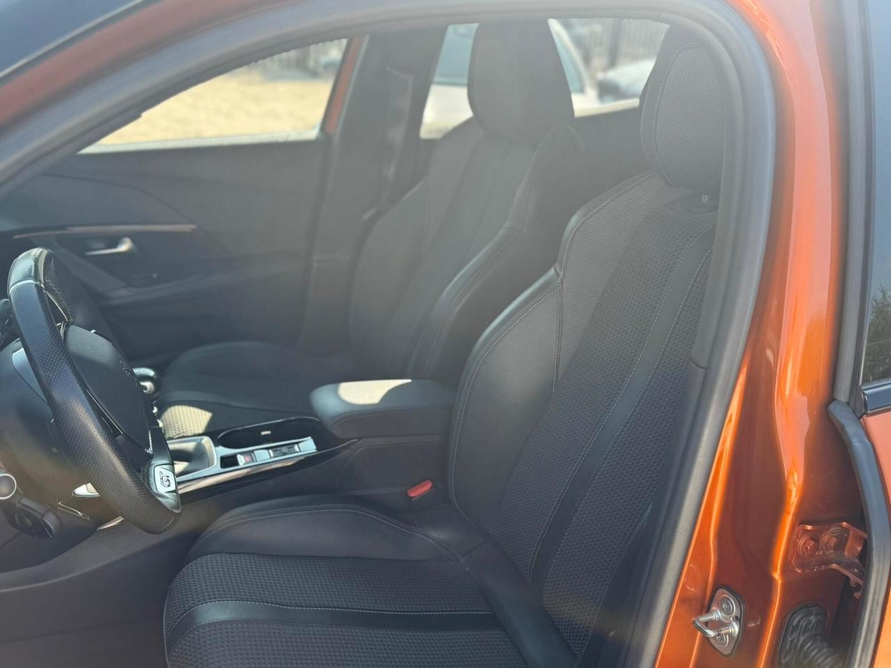 Peugeot 2008 GT Line 2021