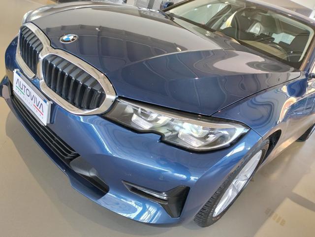 BMW 320 d 48V xDrive Touring Business Advantage