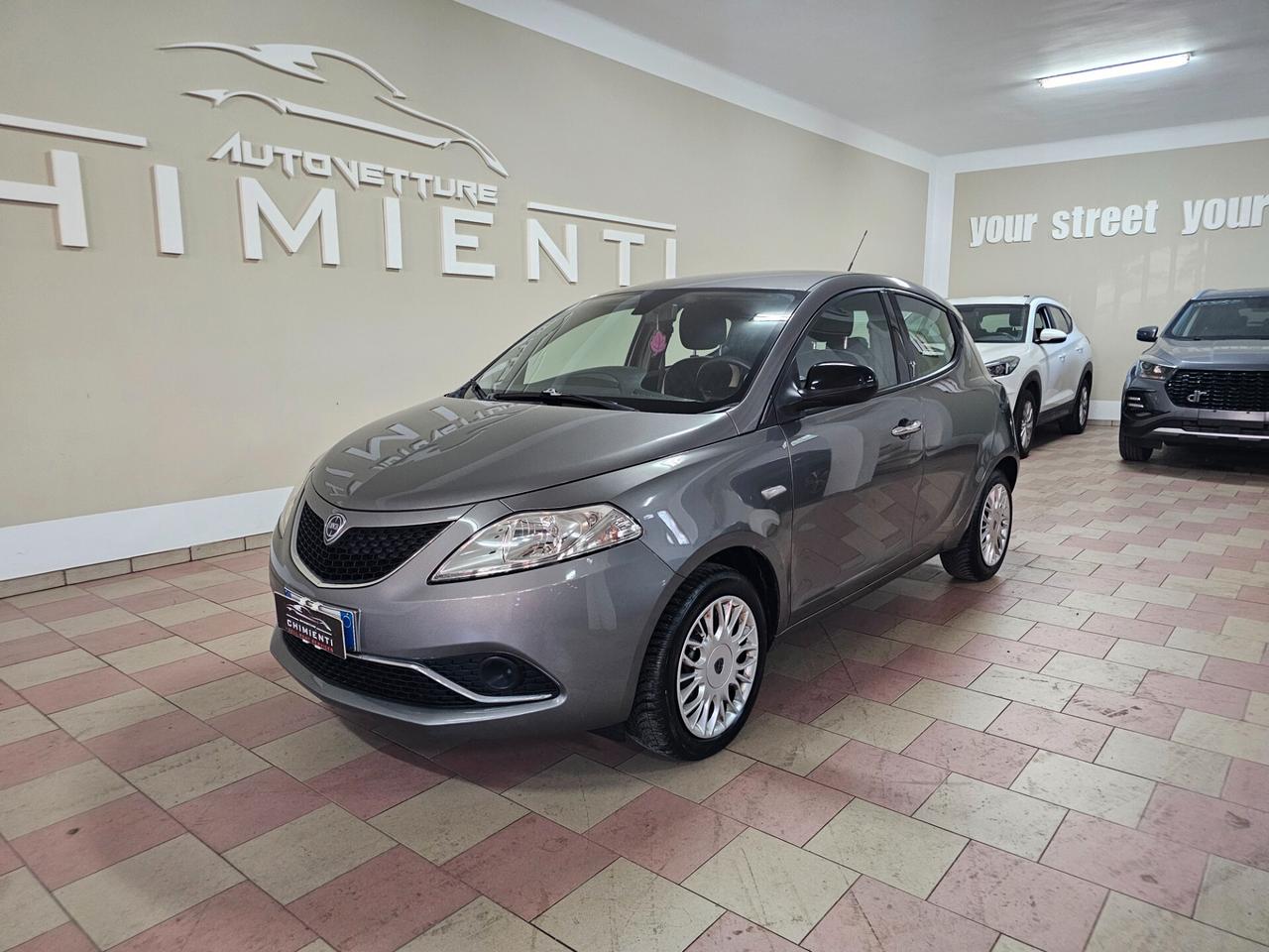 Lancia Ypsilon 1.2 69 CV 5 porte GPL Ecochic Gold