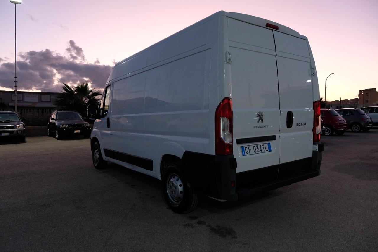 Peugeot Boxer 330 2.2 BlueHDi 140 S&S PC-TN Furgone