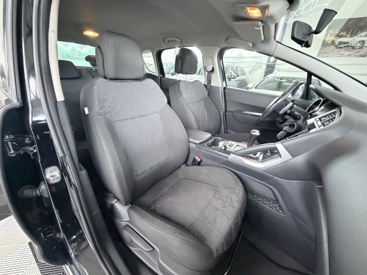 Peugeot 3008 1.6HDi 112CV cambio robotizzato Automatica