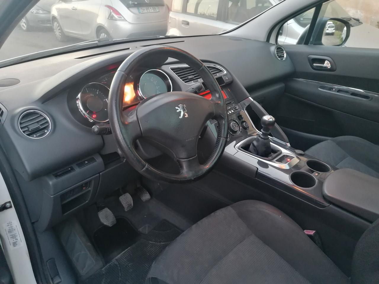 Peugeot 3008 1.6 HDi 110CV Tecno(full optional )