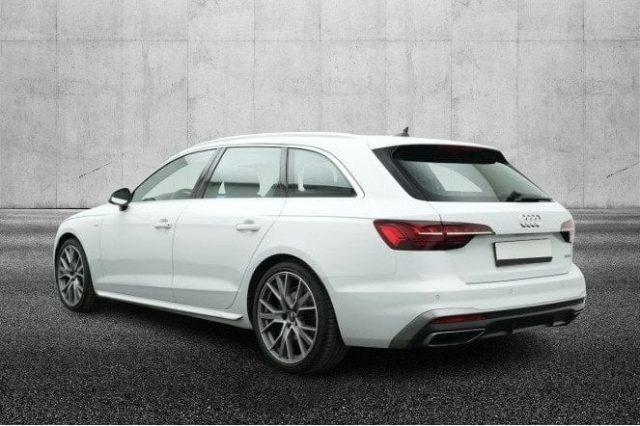 AUDI A4 Avant 40 TDI quattro S tronic S line edition