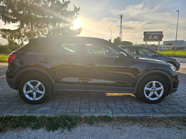 AUDI Q2 30 TDI Business