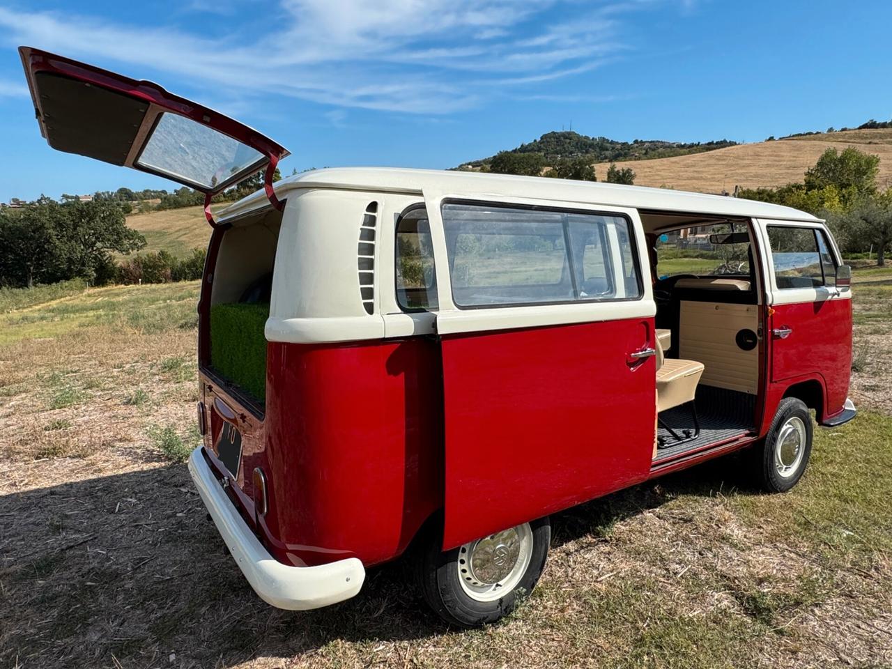 Volkswagen T2 bicolor