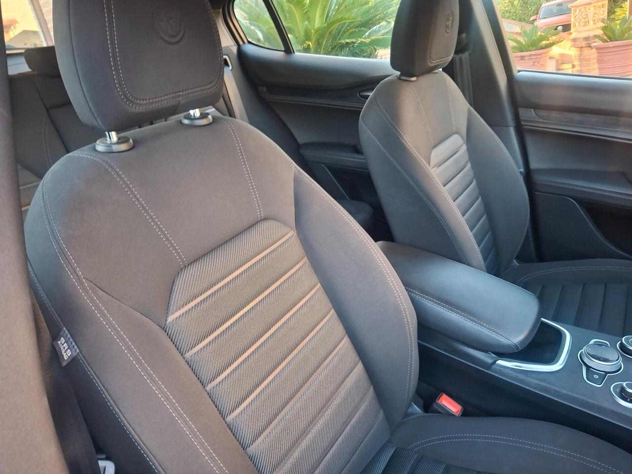 Alfa Romeo Stelvio 2.2 Turbodiesel 190 CV AT8 Q4 Business