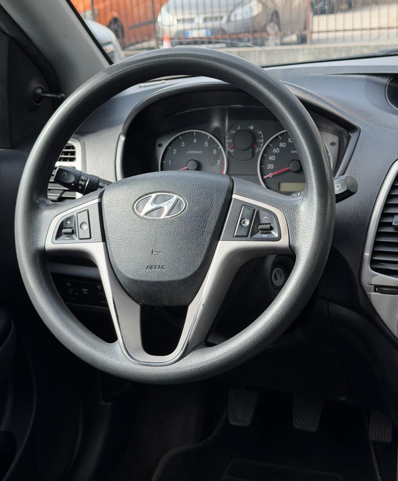 Hyundai i20 1.4 5p. - Neopatentati-Garanzia 12 mesi-Tagliandata