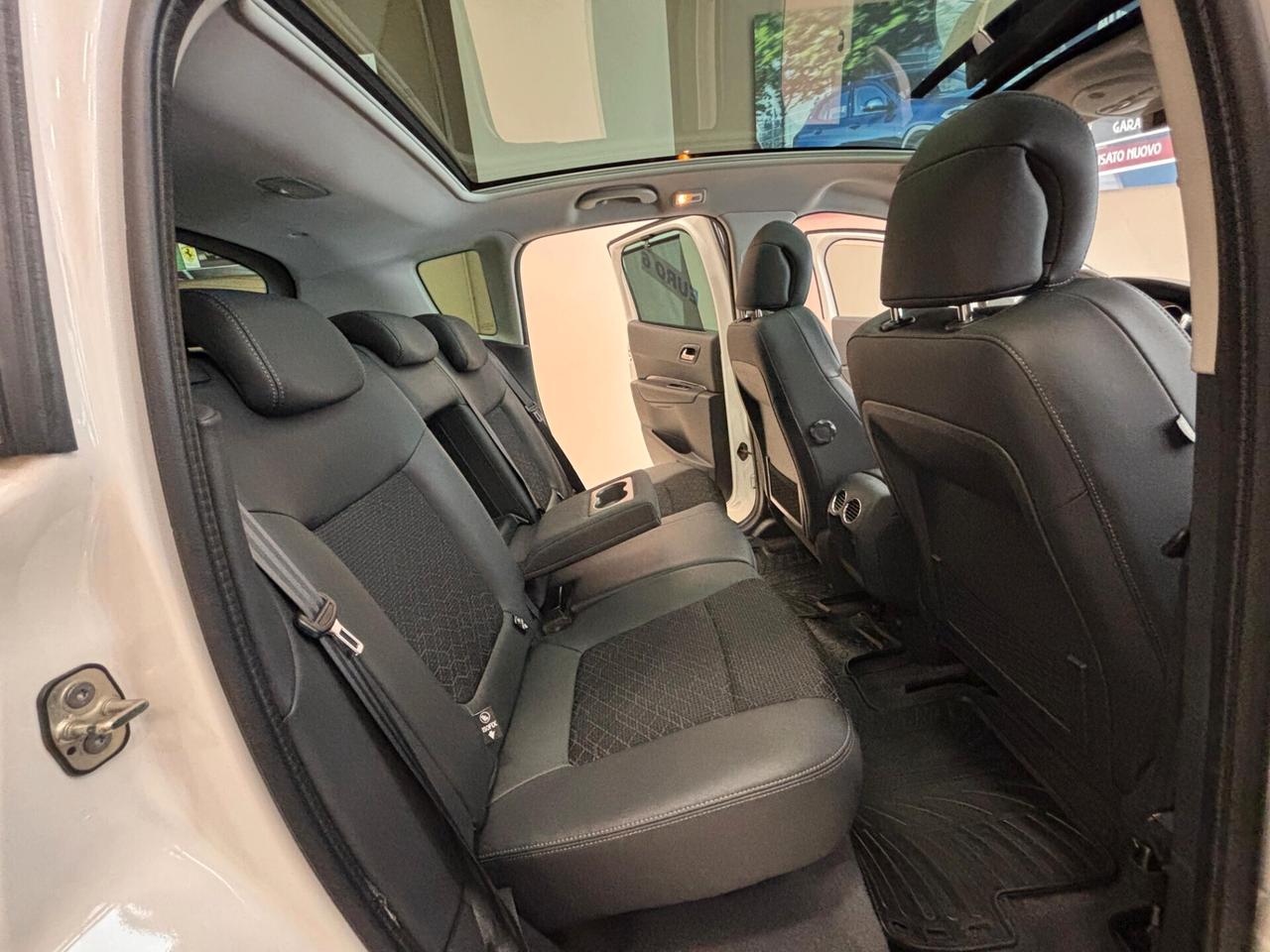 Peugeot 3008 1.6 hdi TETTO**88MILA KM**