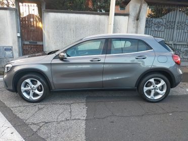 Mercedes-benz CLA 220 CLA 220 d 4Matic Automatic Business Extra