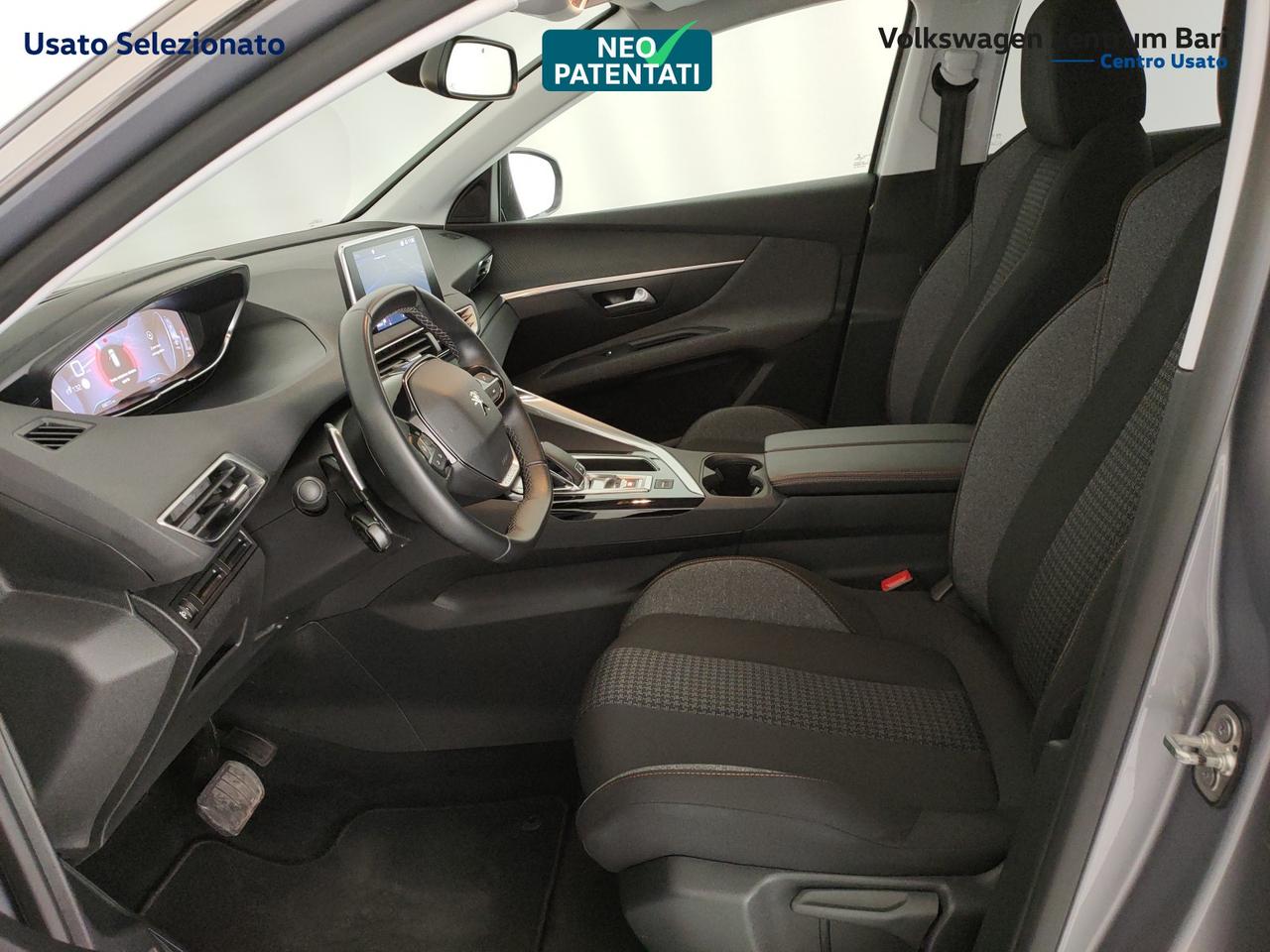 Peugeot 3008 1.5 bluehdi active s&s 130cv eat8