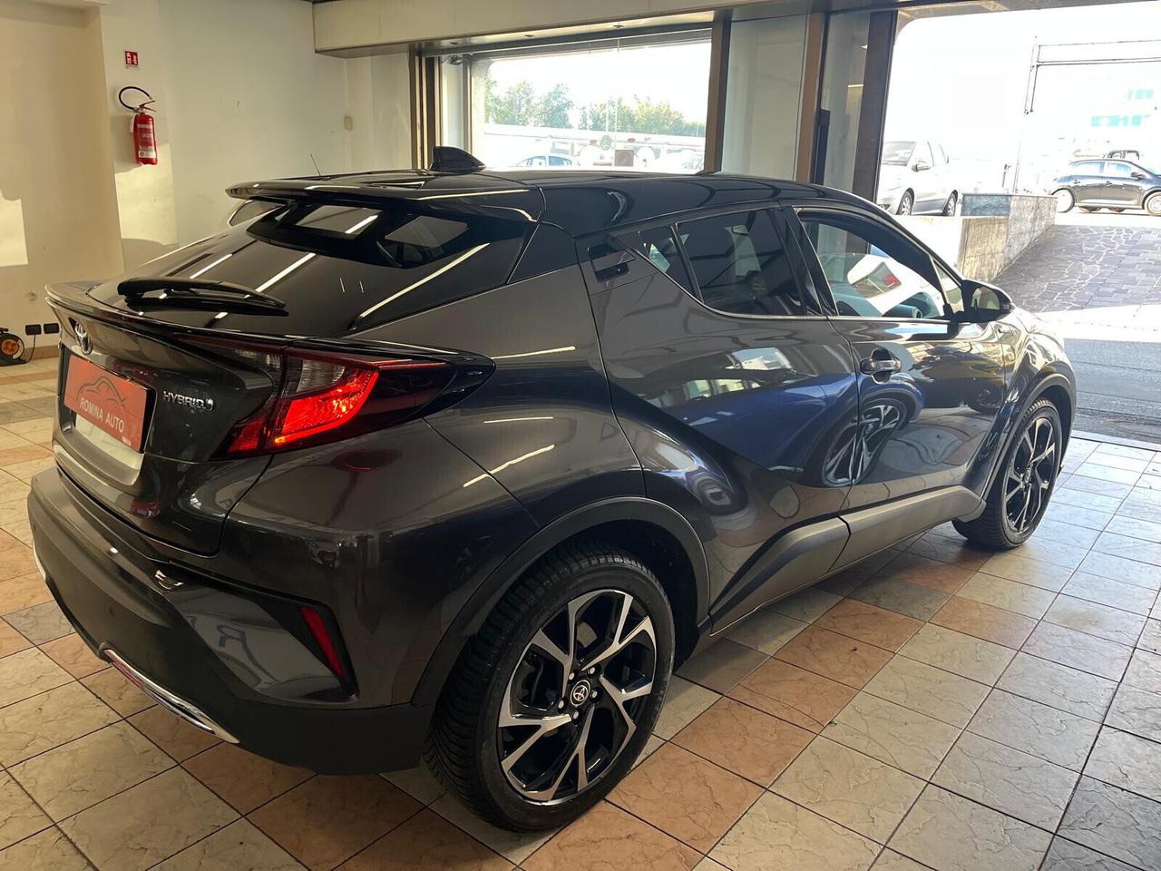 Toyota C-HR 2.0 Hybrid E-CVT Trend
