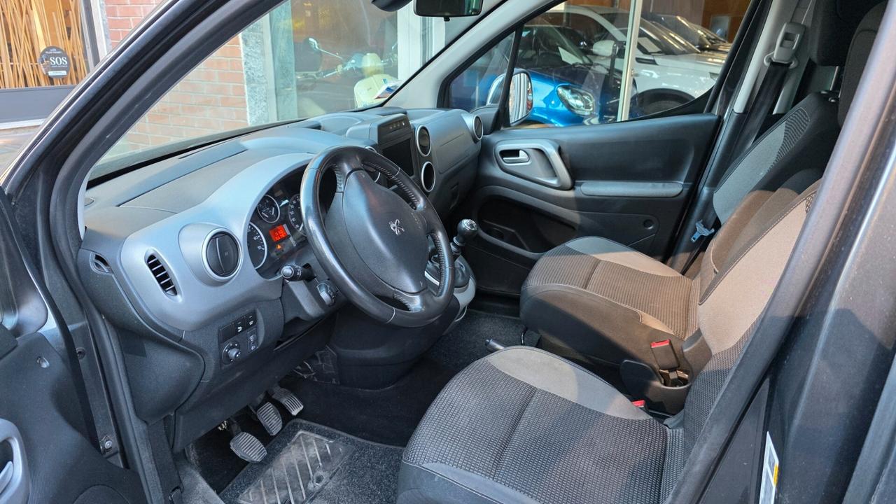 Peugeot Partner Tepee BlueHDi 120 S&S Outdoor