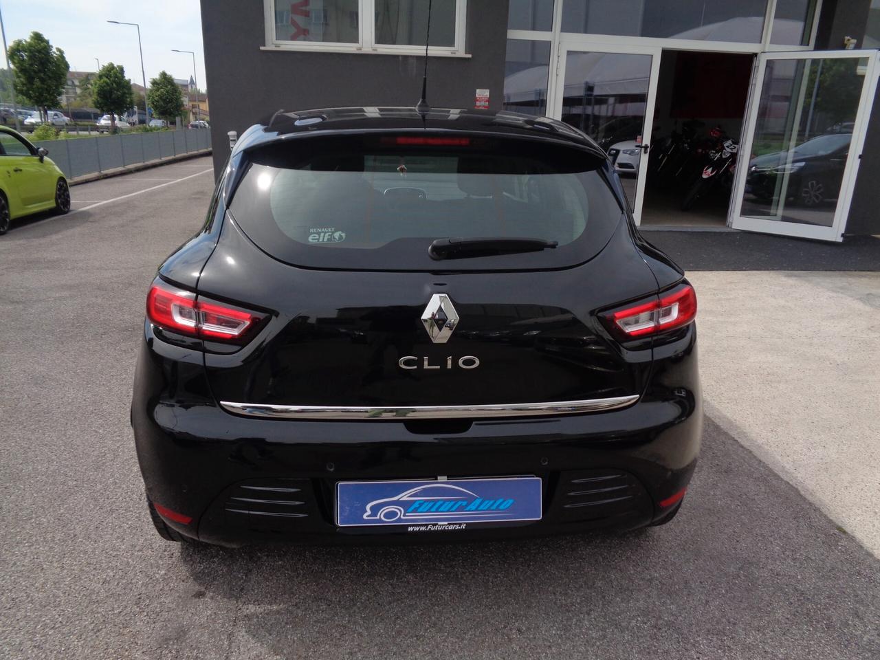 Renault Clio TCe 12V 75 CV 5 porte Duel