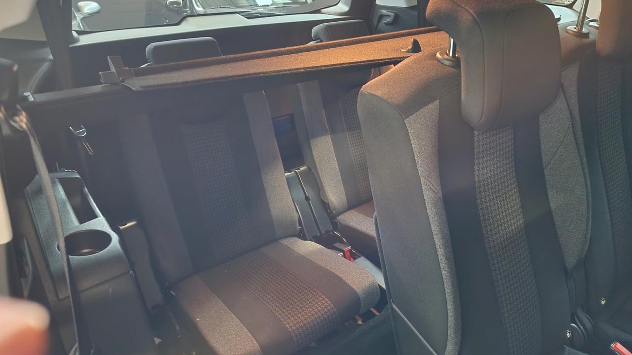 Peugeot 5008 BlueHDi 130 S&S Allure