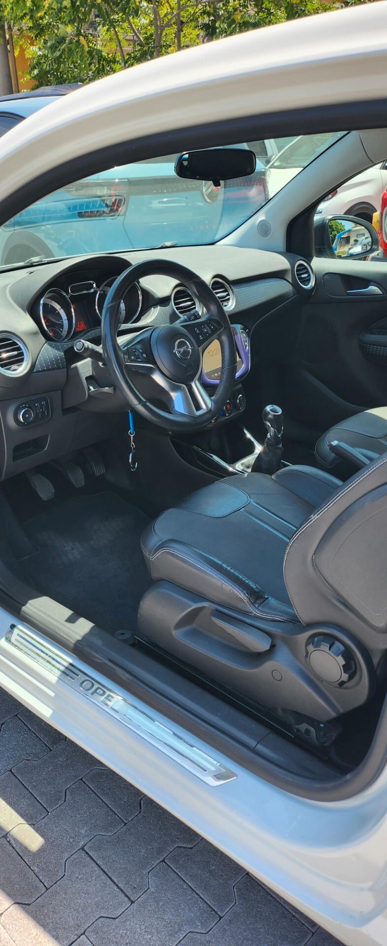 Opel Adam 1.4 WHITE-BLACK LINK con Blocksistem