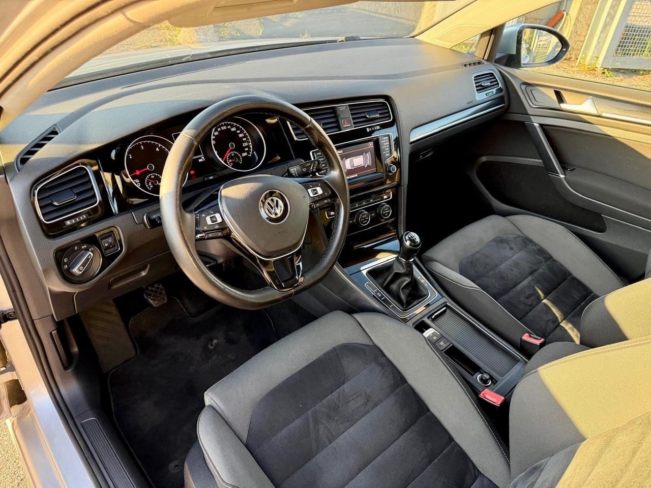 Volkswagen Golf 1.6 TDI 5p. Highline 180.000Km