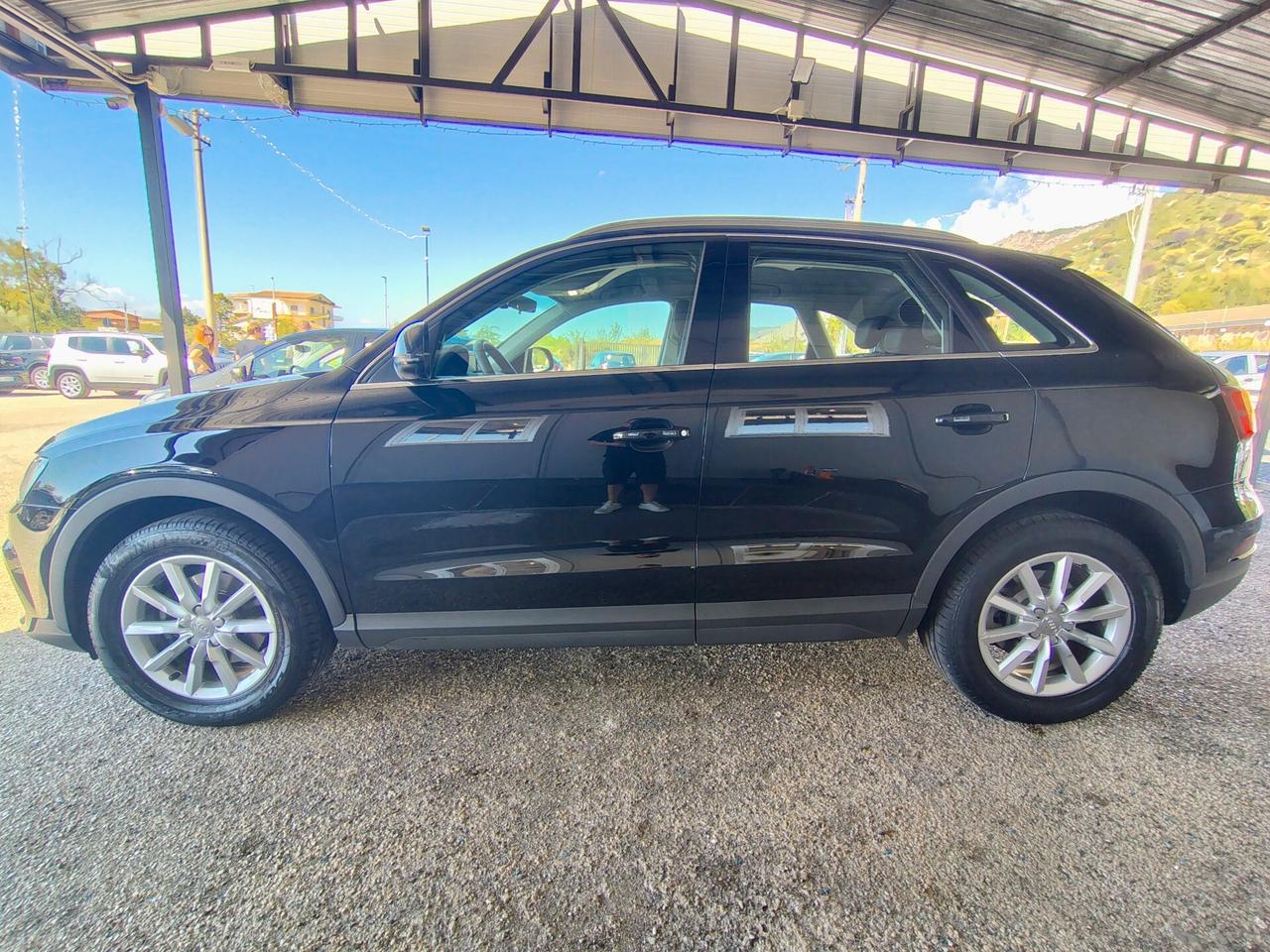 Audi Q3 2.0 TDI 120 CV S tronic Business