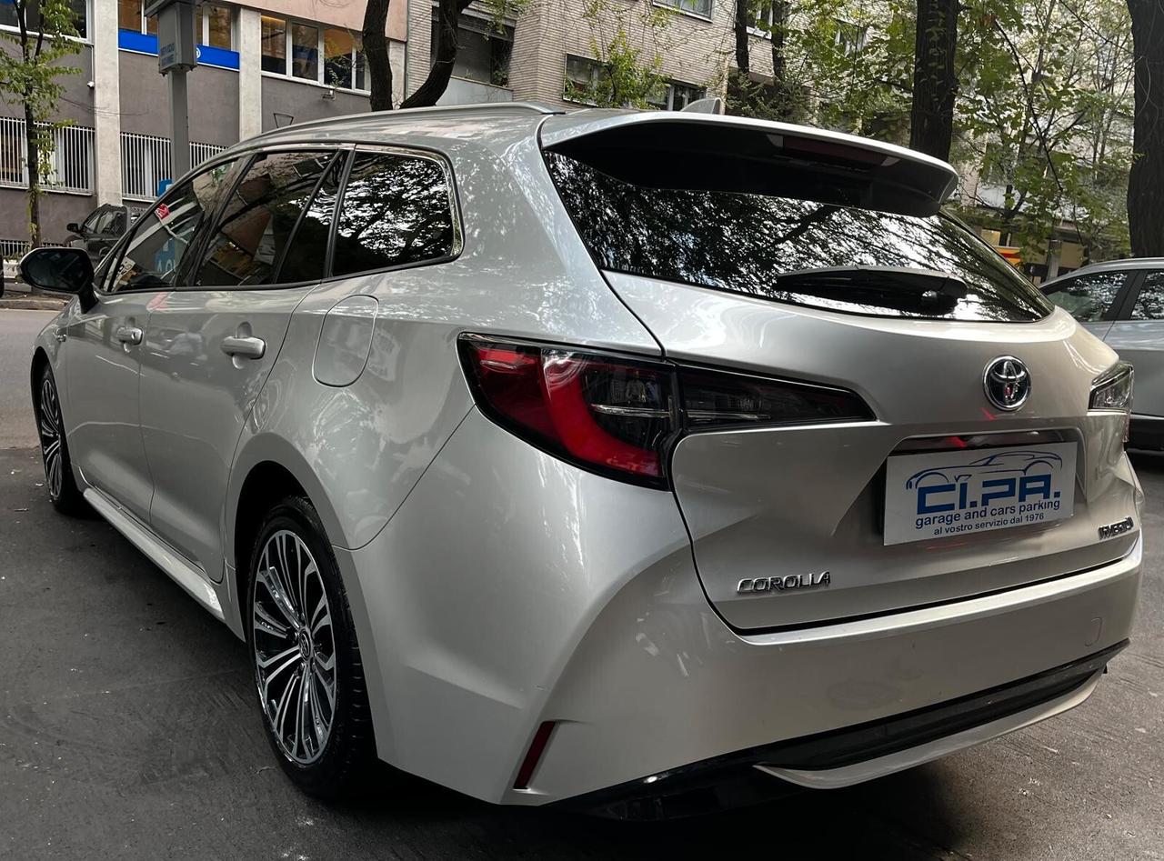Toyota Corolla Touring Sports 2.0 Hybrid Business