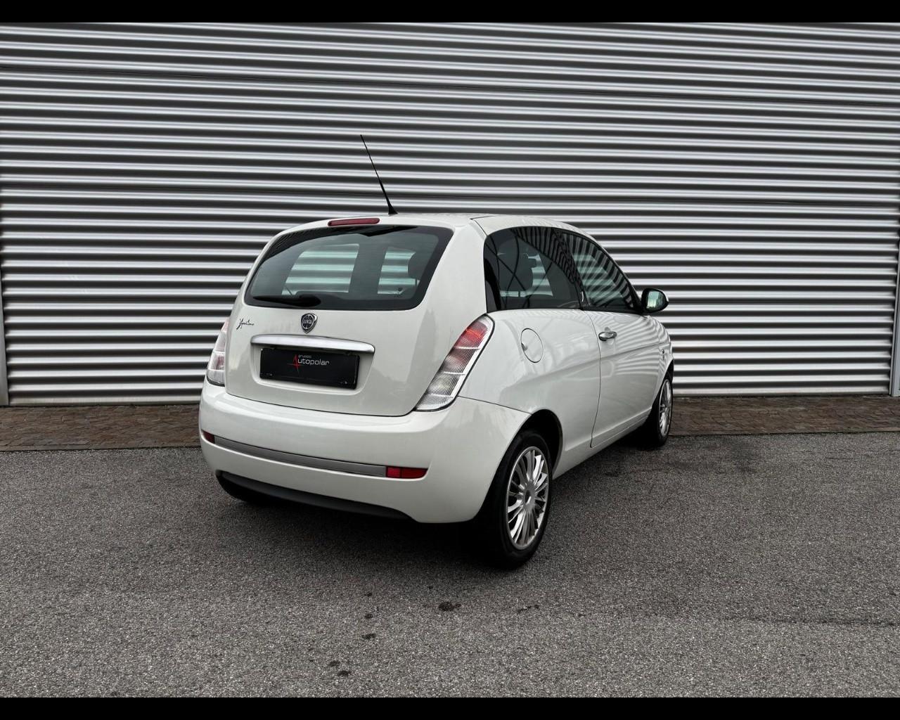 LANCIA YPSILON 1.2 8v ARGENTO