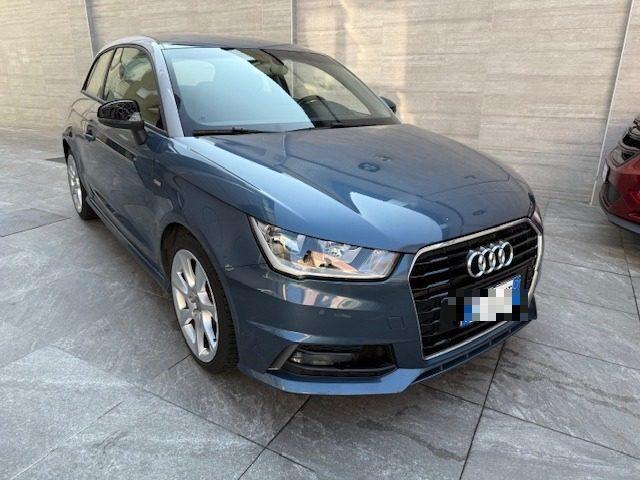 AUDI A1 1.4 TDI Admired S-LINE ESTERNO