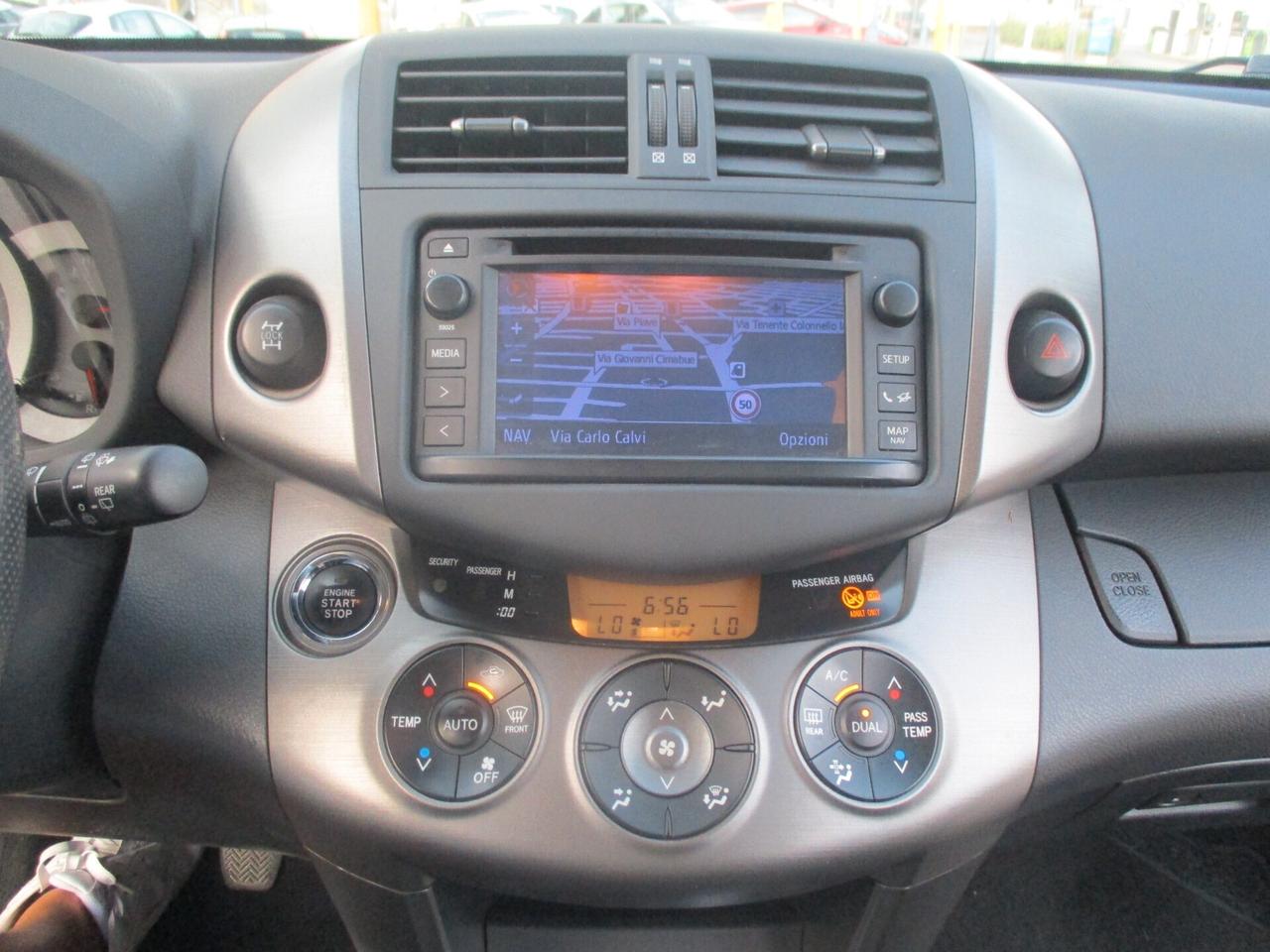 Toyota RAV 4 D-4D 150 CV CON GANGIO TRAINO 2013