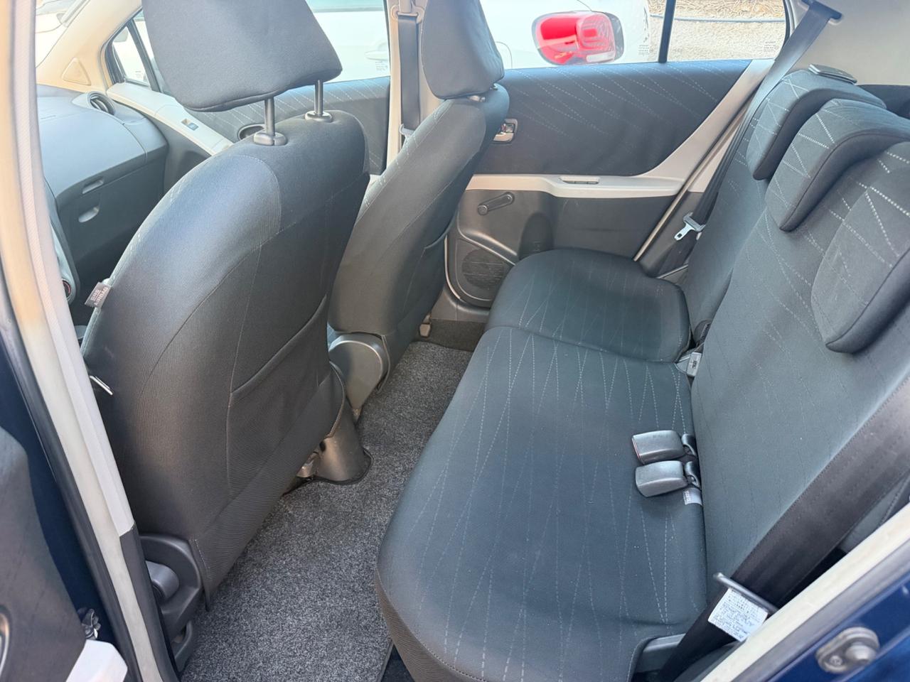 Toyota Yaris 1.3 5 porte Navi