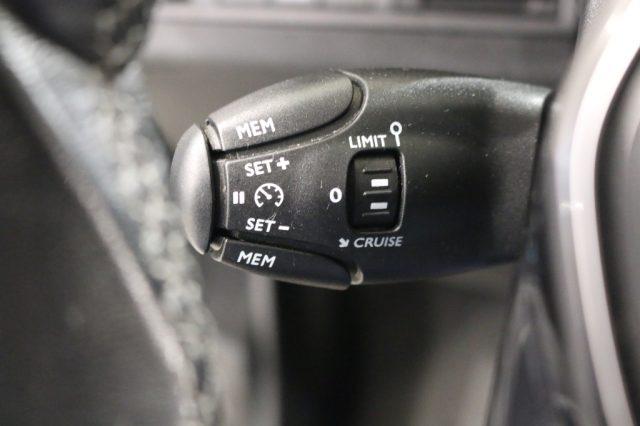 PEUGEOT 5008 BlueHDi 120 Allure 7 POSTI DISTRIBUZIONE ESEGUITA