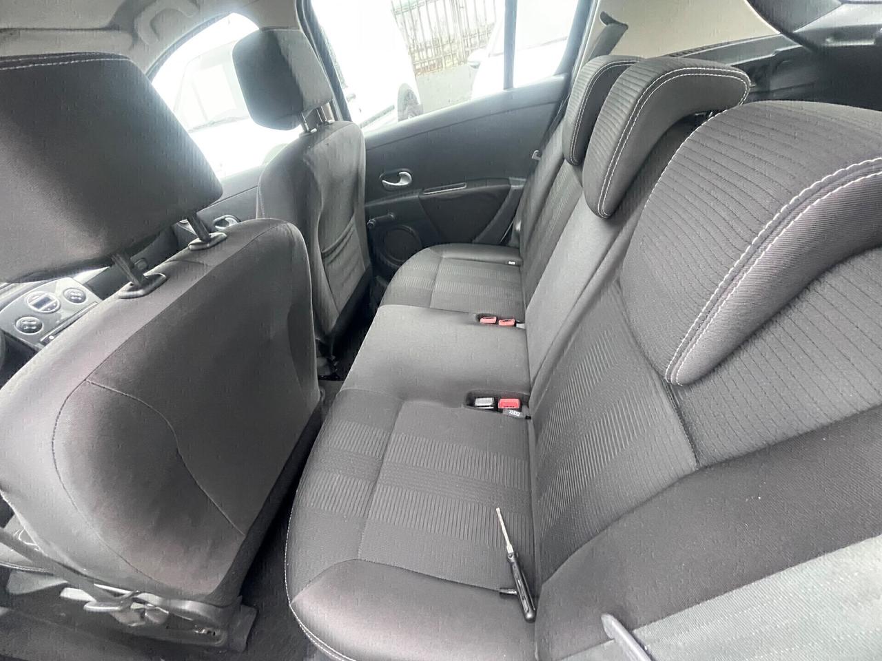 Renault Clio 1.2 16V 5 porte Dynamique