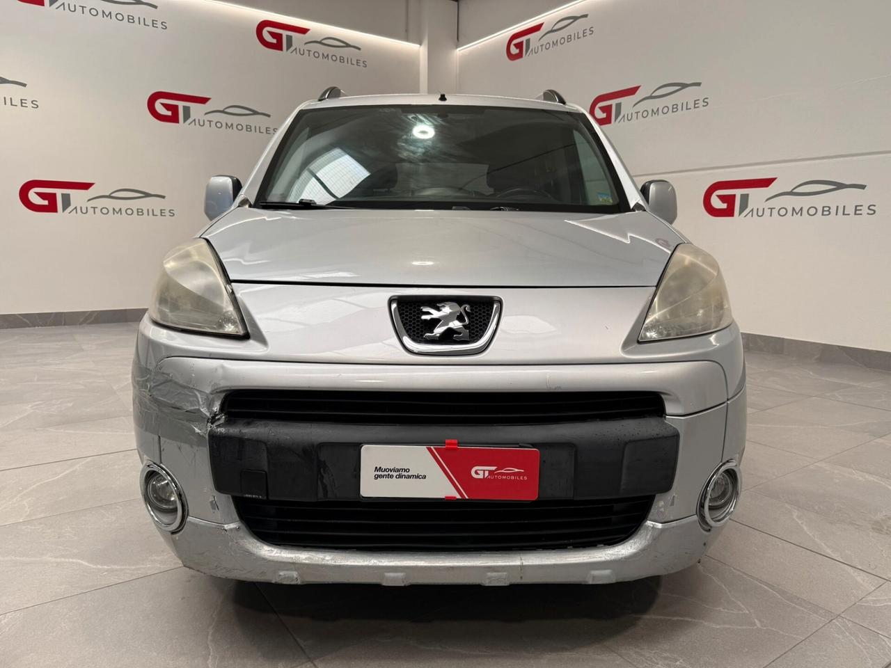 Peugeot Partner Tepee 1.6 HDi 75CV Access autocarro 5 posti