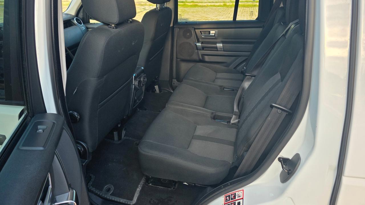 Land Rover Discovery 4 3.0 SDV6 249CV SE