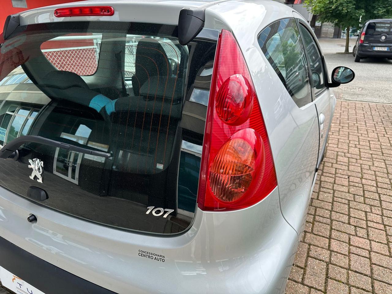 Peugeot 107 1.0 68CV