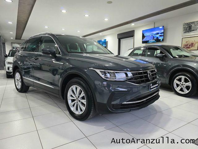 VOLKSWAGEN Tiguan 2.0 TDI 150CV SCR DSG Life - Fari Led