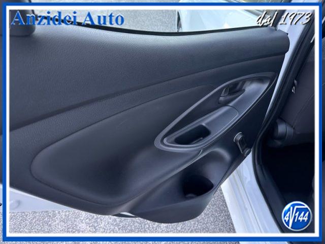 TOYOTA Yaris 1.5 Hybrid 5 porte Business