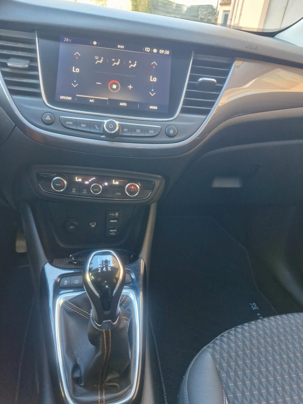 Opel Crossland X 1.6 ECOTEC D 8V Start&Stop Ultimate