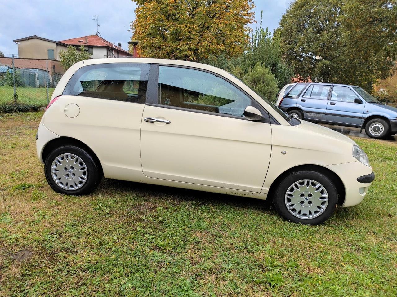 Lancia Ypsilon 1.2 METANO