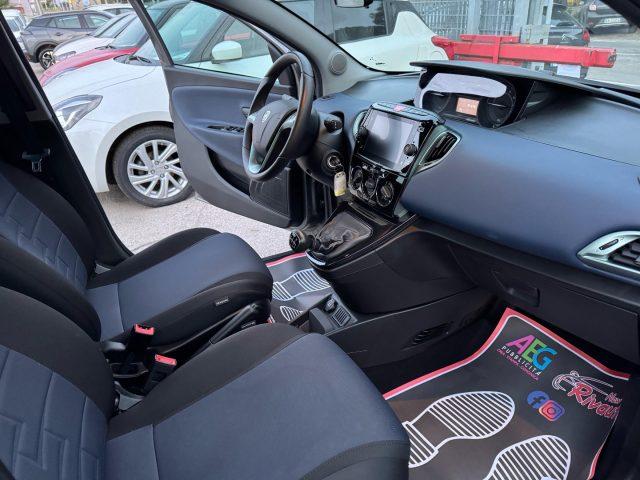 LANCIA Ypsilon 1.0 FireFly 5 porte S&S Hybrid Platino