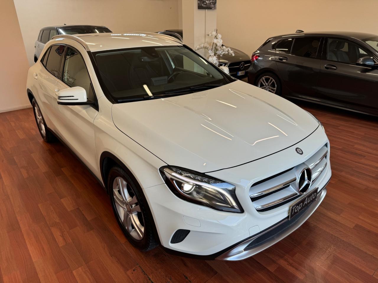 MERCEDES-BENZ GLA 200 d AUT. SPORT - 2017