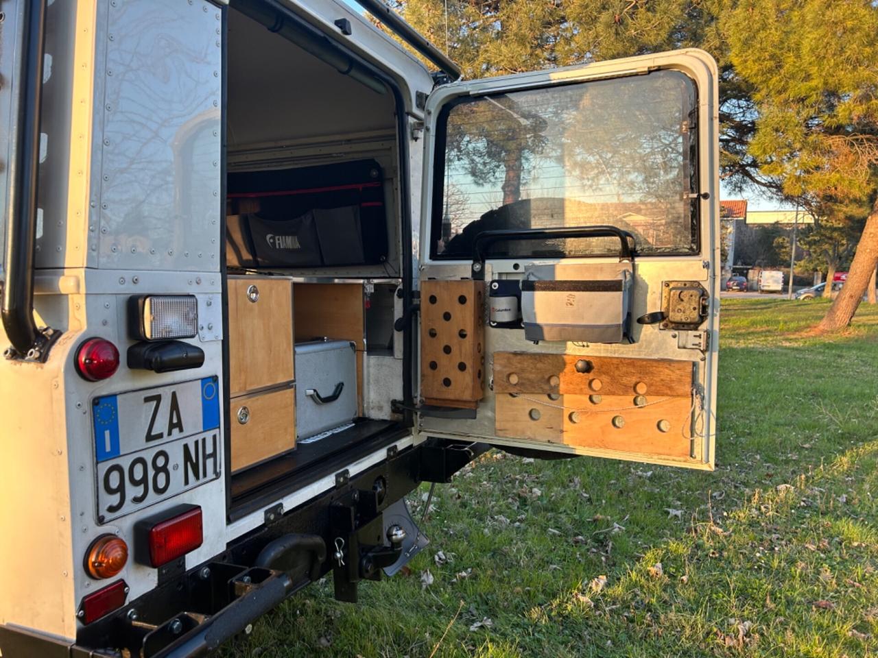 Land Rover Defender Deserto