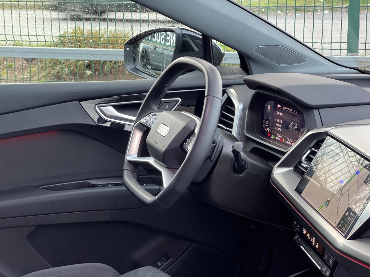 Audi Q4 e-tron 45 S line edition quattro 286cv