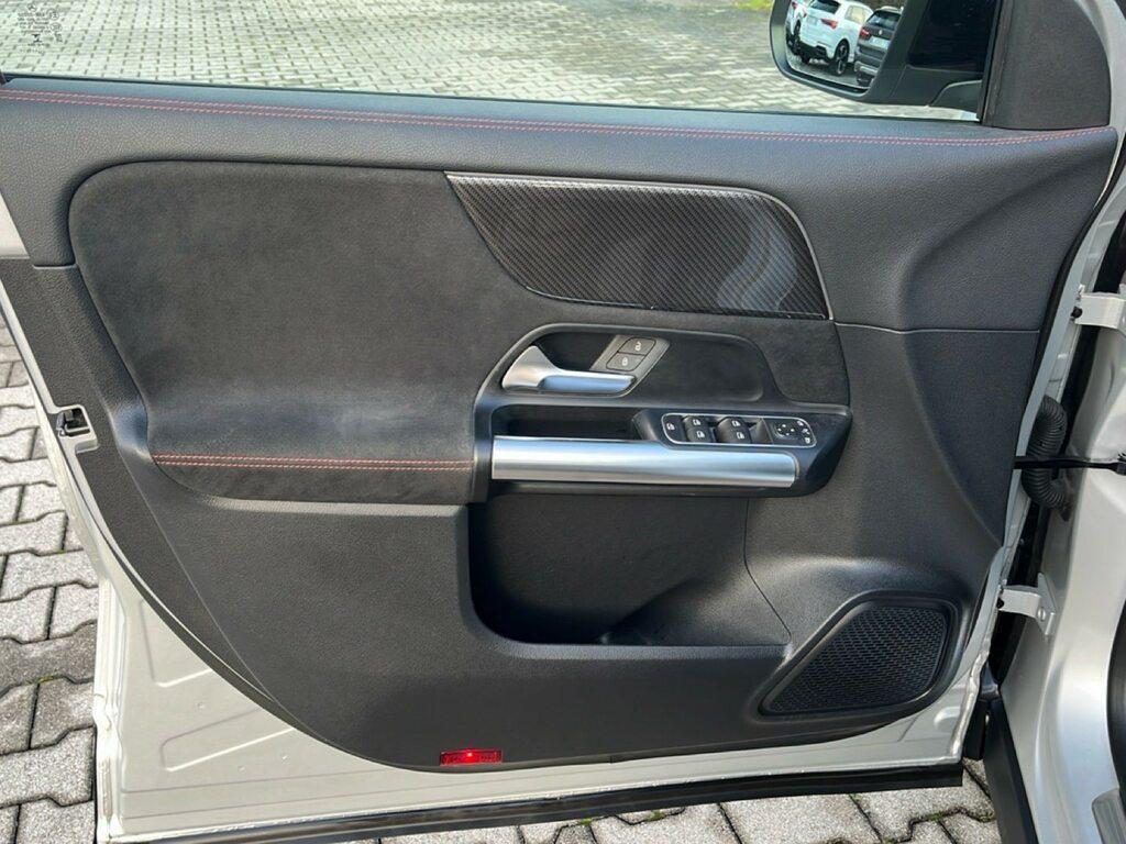 Mercedes GLA 200 200 D Premium 8G-DCT